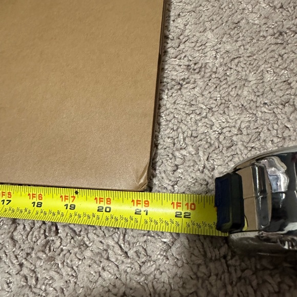 Burberry gift bag with ribbon - Picture 3 of 4